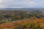 Ausblick vom Fernsehturm auf das herbstliche Hausberge... Wer findet unsere Schule?