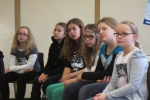 wir_hoeren_gespannt_zu_20141121_1864382737